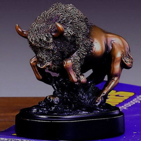 Buffalo Sculpture Running Figurine Free Animal Scared Native Free